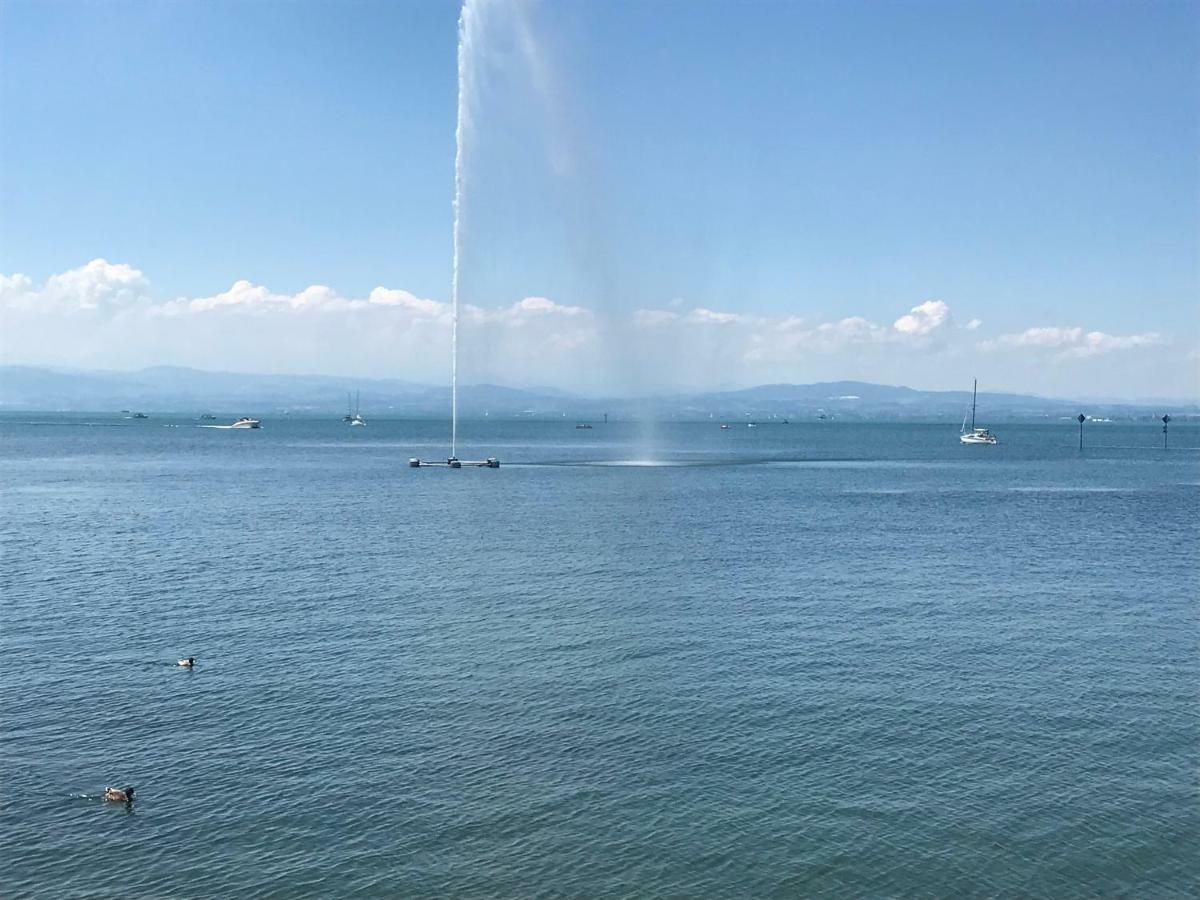 Ferienwohnung Am Zeppelin Hangar Friedrichshafen Bagian luar foto